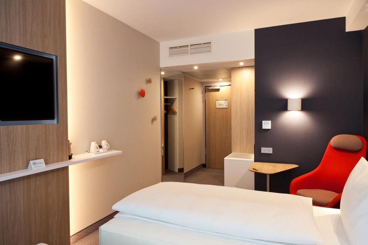 Holiday Inn Express - เรมไชด์ ภายนอก รูปภาพ