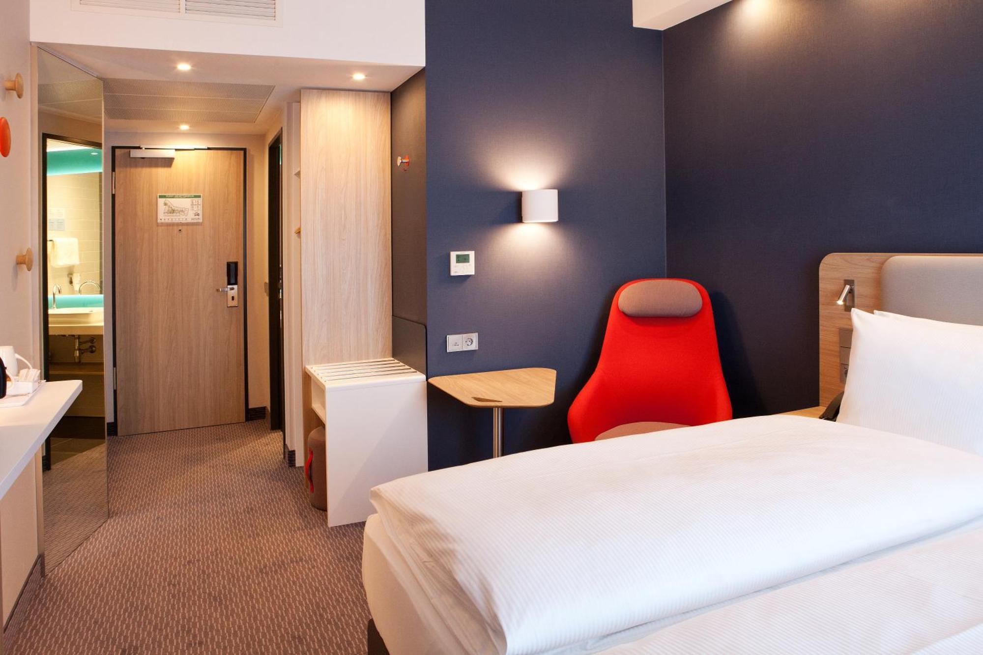 Holiday Inn Express - เรมไชด์ ภายนอก รูปภาพ