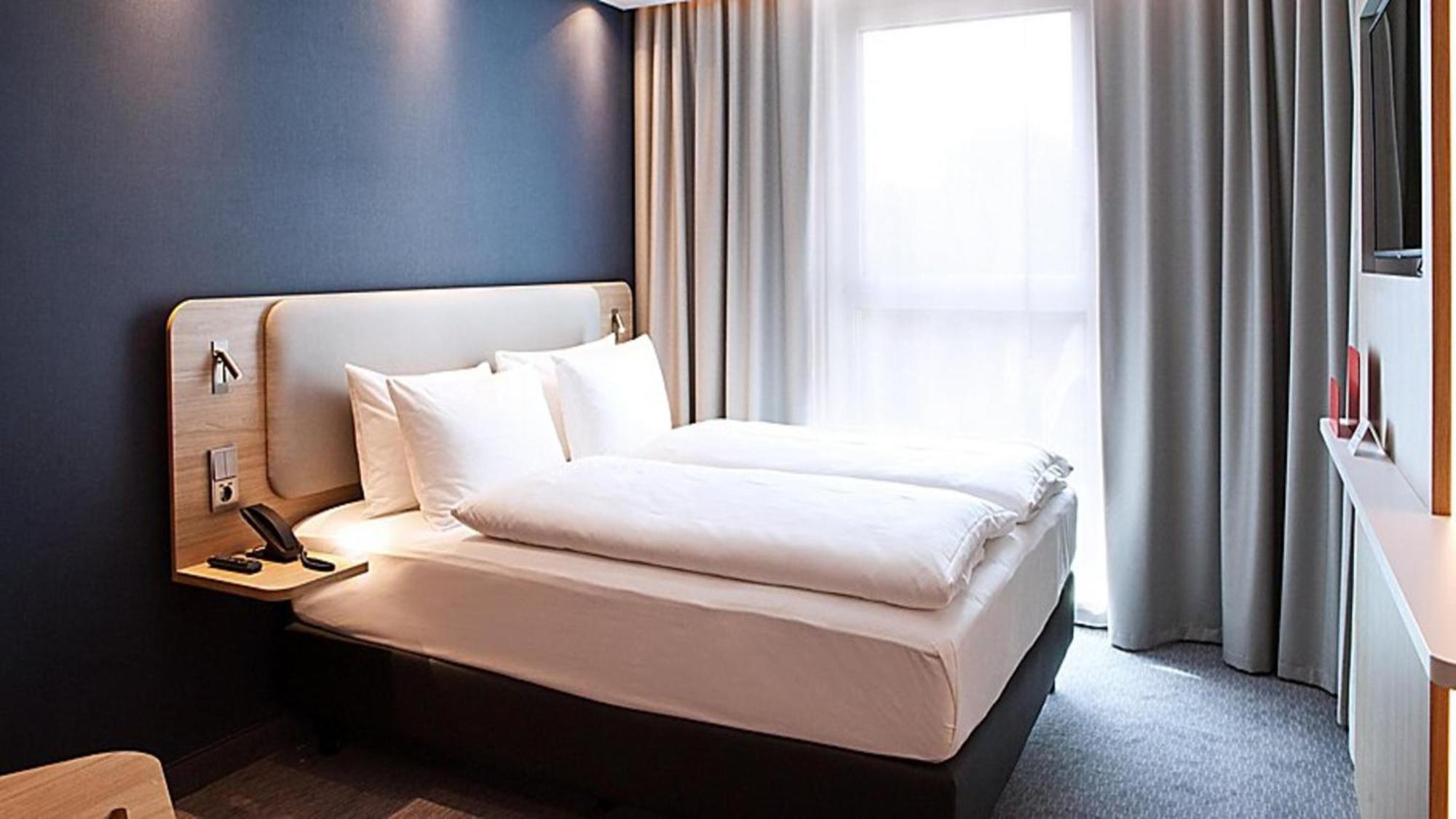 Holiday Inn Express - เรมไชด์ ภายนอก รูปภาพ