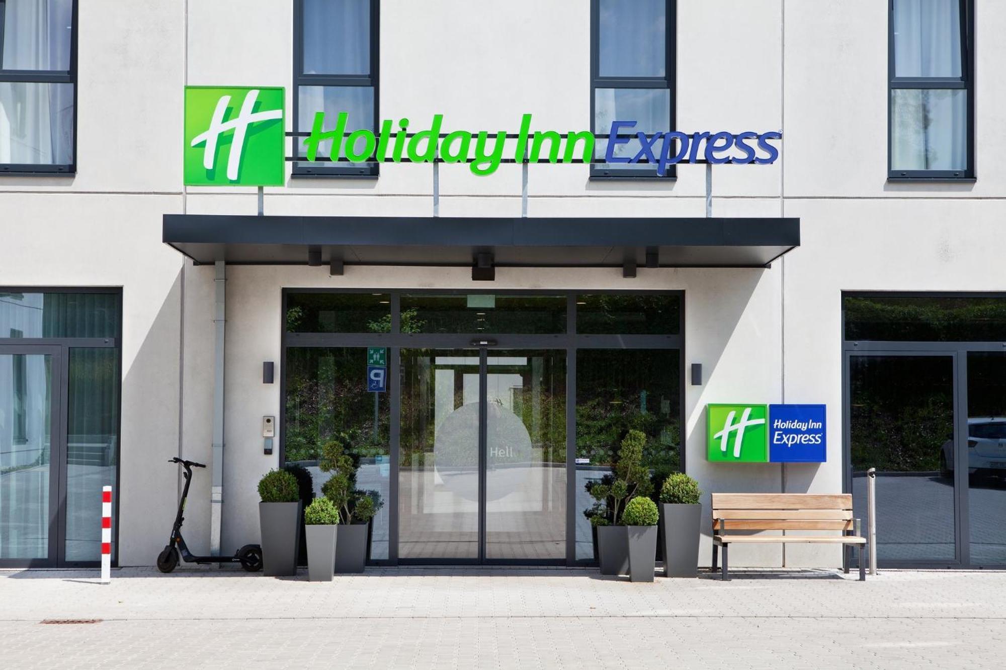Holiday Inn Express - เรมไชด์ ภายนอก รูปภาพ
