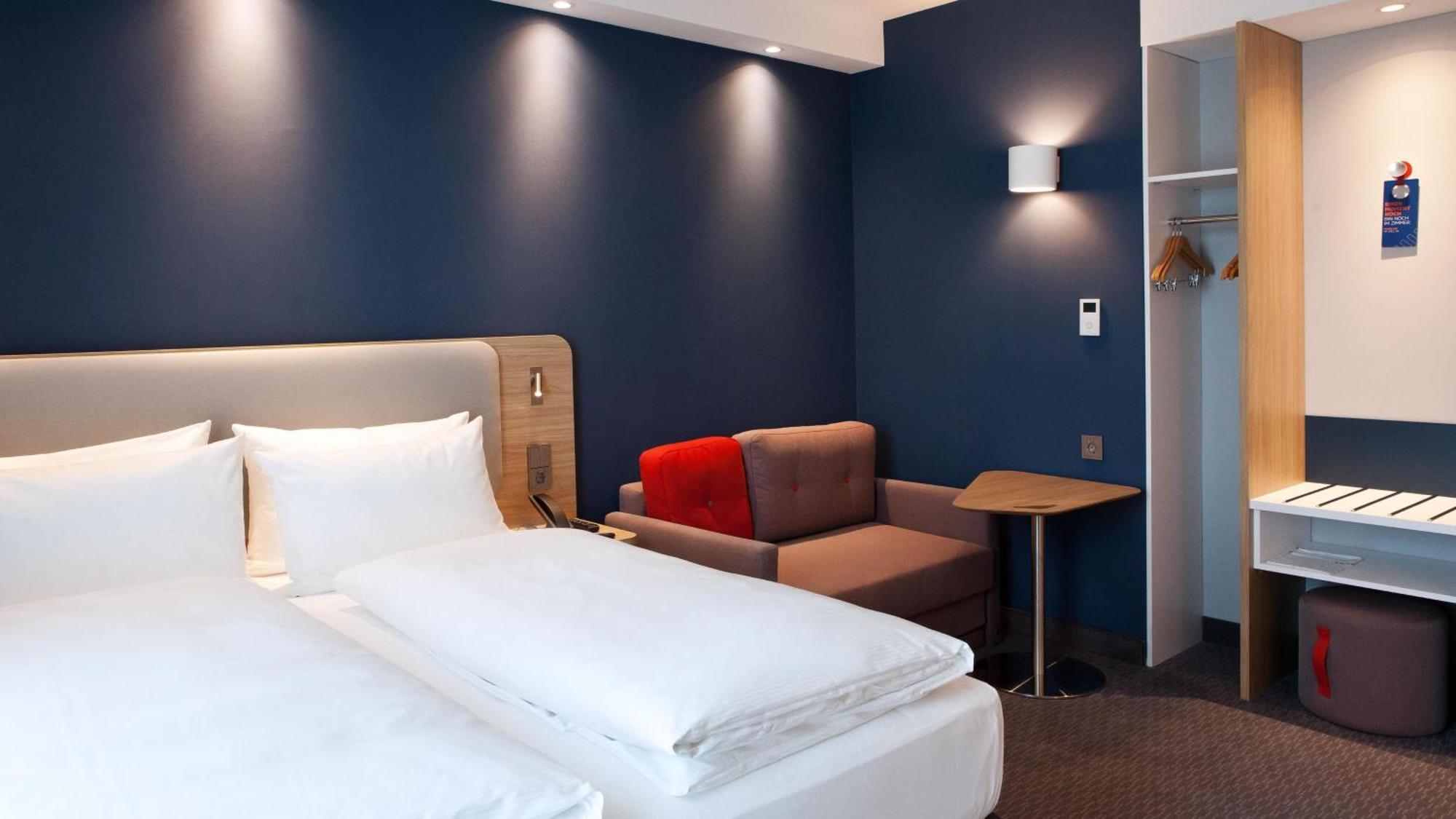 Holiday Inn Express - เรมไชด์ ภายนอก รูปภาพ